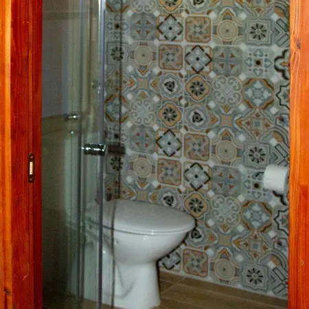 Negra Vendeghaz Apartament