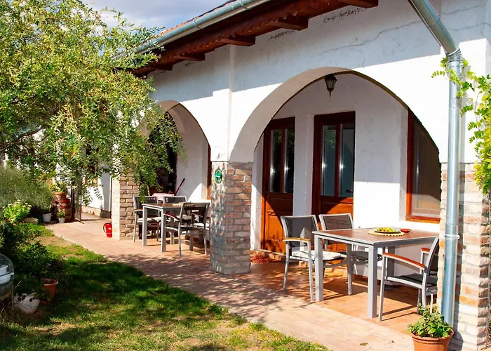 Negra Appartement Balatonfőkajár